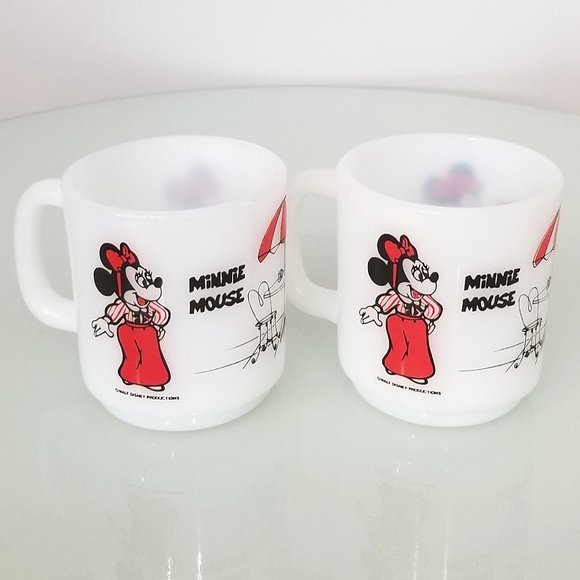 Vintage Mickey & Minnie Glasbake mugs - Picture 6 of 8